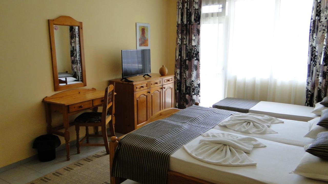 Stemak Hotel Pomorie Luaran gambar
