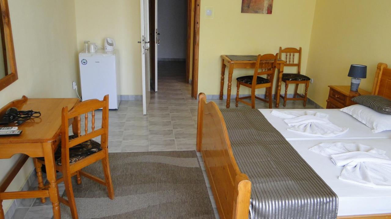 Stemak Hotel Pomorie Luaran gambar