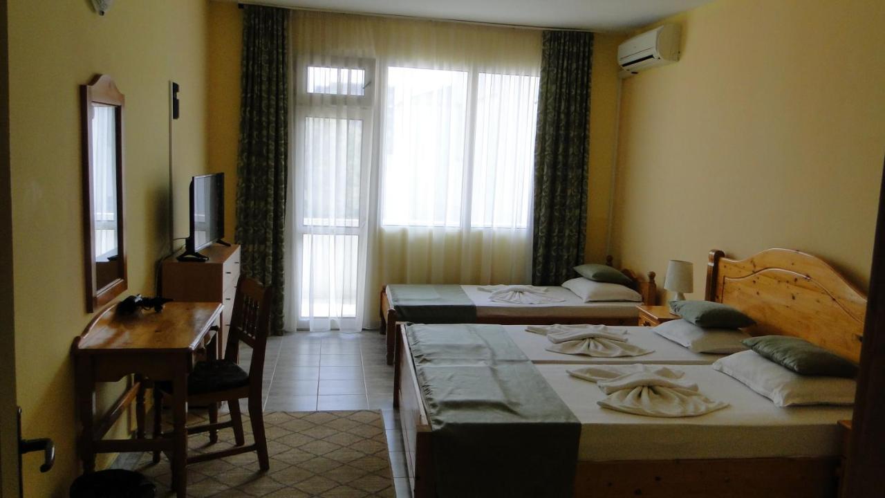 Stemak Hotel Pomorie Luaran gambar