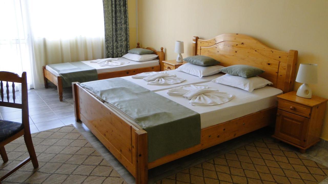 Stemak Hotel Pomorie Luaran gambar