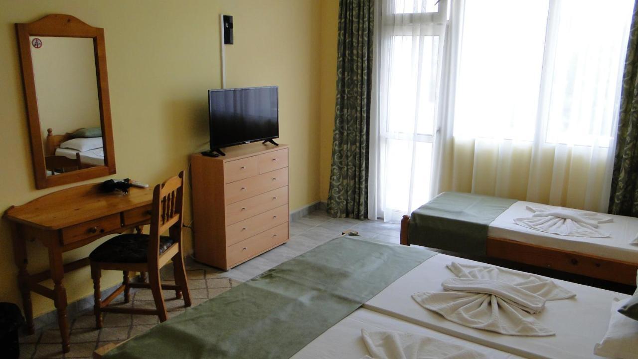 Stemak Hotel Pomorie Luaran gambar