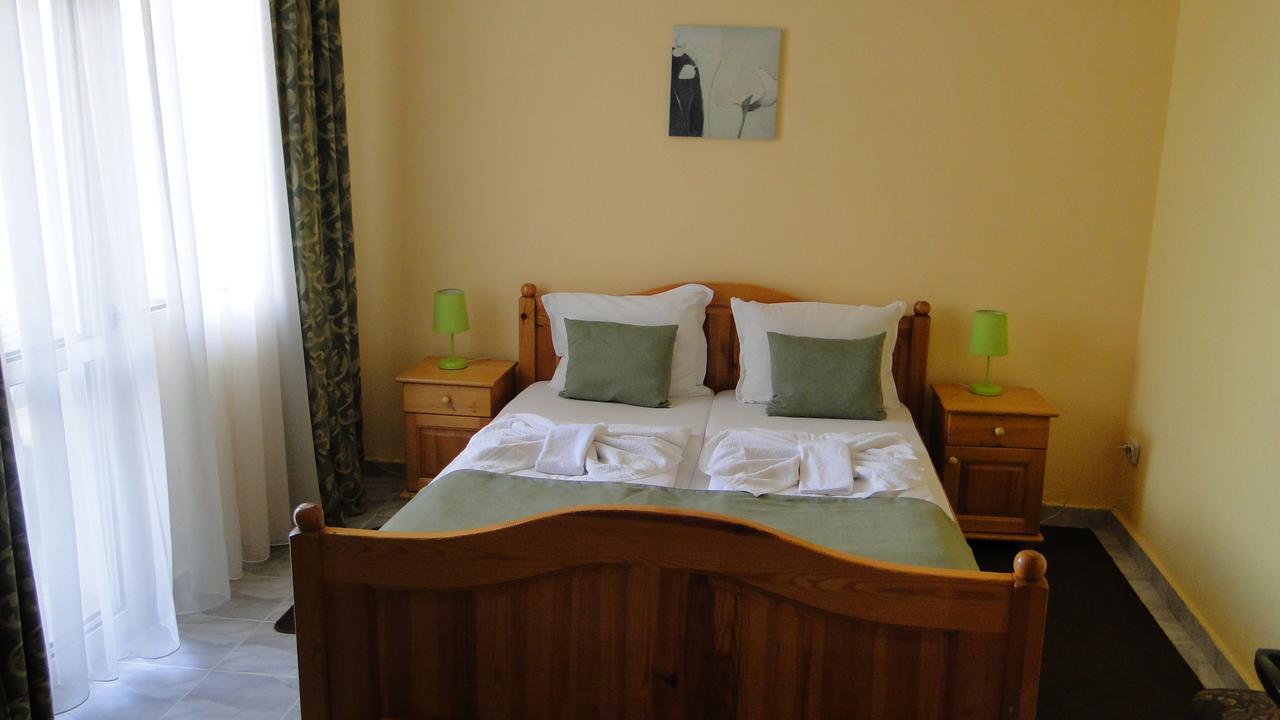 Stemak Hotel Pomorie Luaran gambar