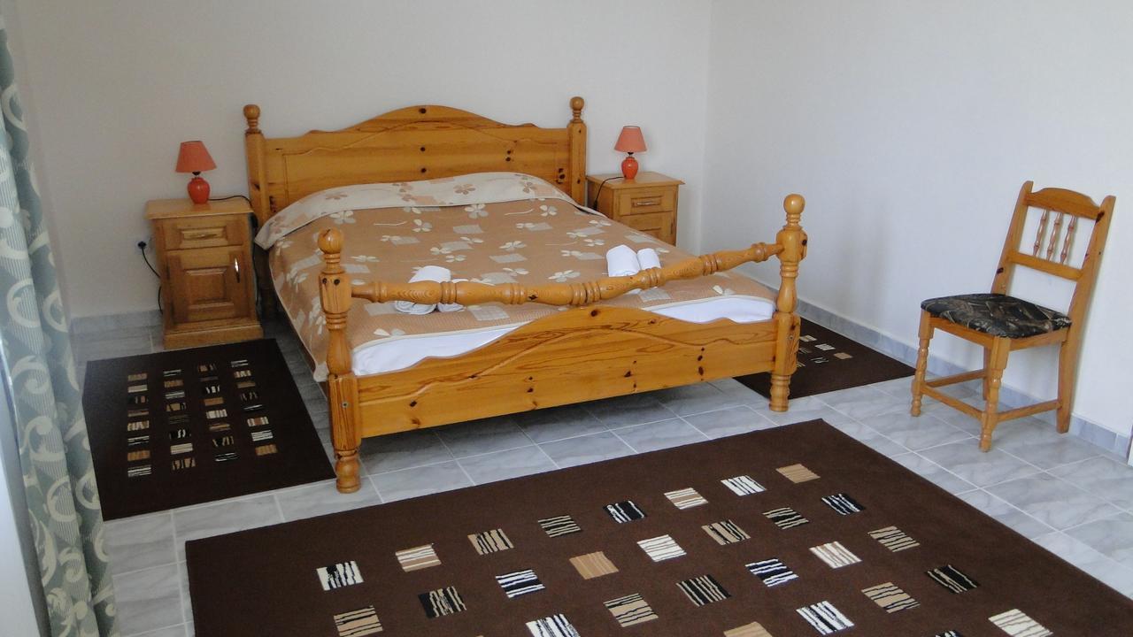 Stemak Hotel Pomorie Luaran gambar
